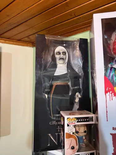 The Nun - A freira Mezco 1/4