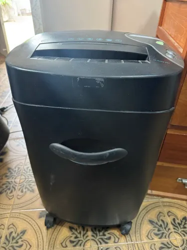 Fragmentadora de Papel Security Mc160 (precisa manutenção) 220V