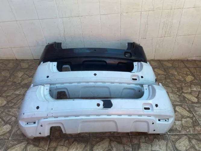 Parachoque traseiro Duster 2011/2012/2013/2014/2015