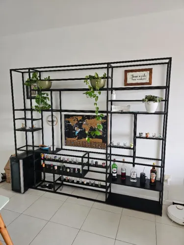 Estante de metal estilo industrial modular