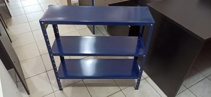 Estante de aço com 3 prateleiras 