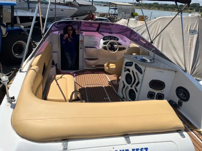 Vendo com urgência lancha 