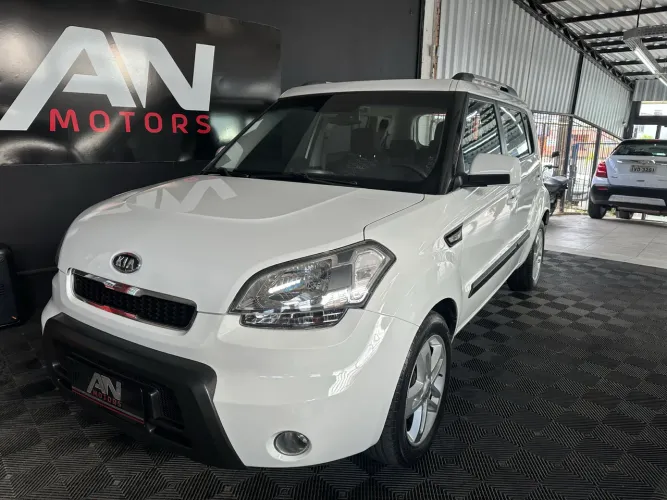 Kia Soul 1.6 2012 automático, placa I, único dono