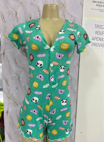 Macacão de botão Feminino