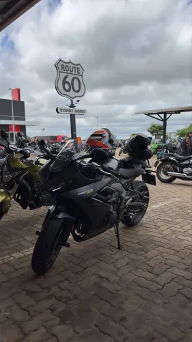 Triumph Daytona 660 - Único dono, revisada - PARTICULAR