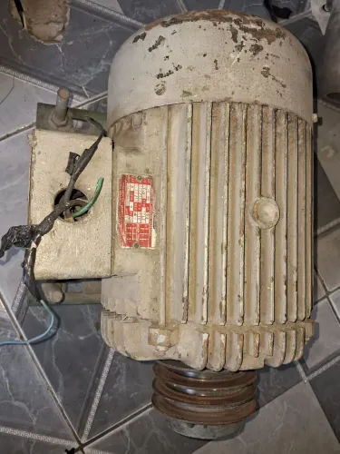 Motor trifasico 7.5 cv