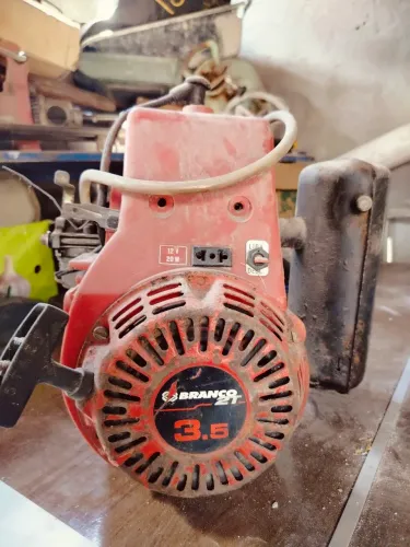 Motor estacionário banco