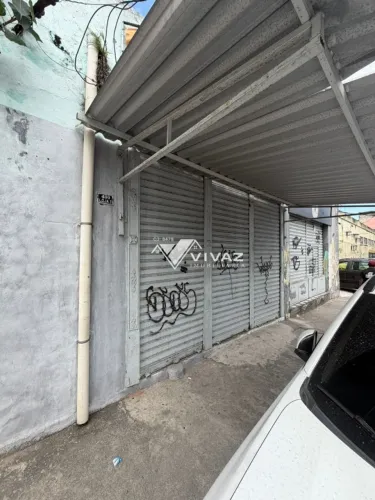 EXCELENTE LOJA FRENTE DE RUA NA AV. JOÃO RIBEIRO, MEDINDO 80M² EM PILARES.