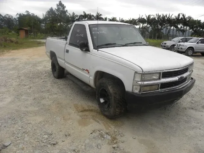 Chevrolet Silverado 4cc Diesel Veiculo Destinado A Retirada De Peças