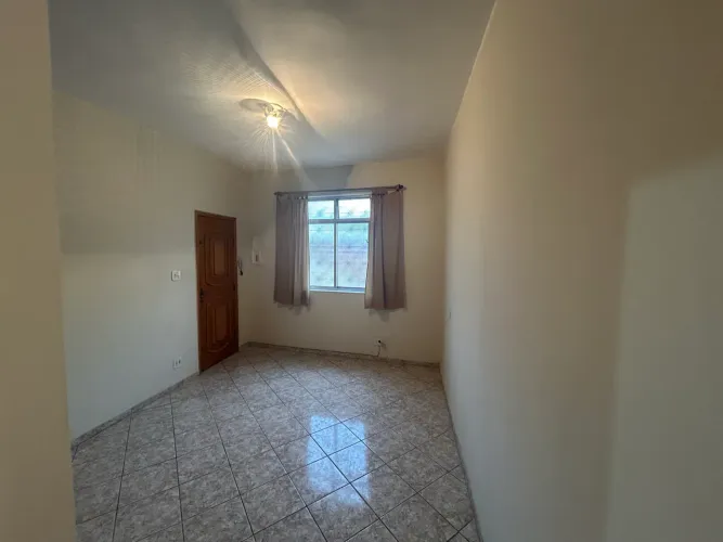 Vendo apto de 1 qto na R. Capitão Rezende