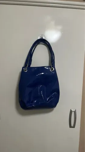 Bolsa em vinil azul