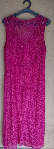 Vestido de renda rosa