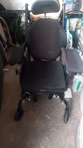 Cadeira de Rodas Adaptável