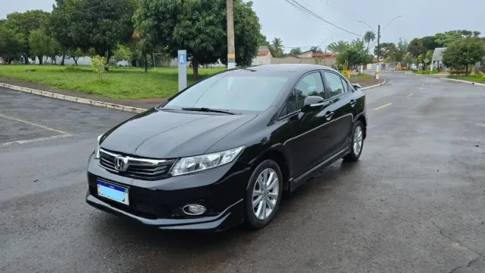 Honda Civic Sedan LXR 2.0 Flexone 16V Aut. 4P 2014