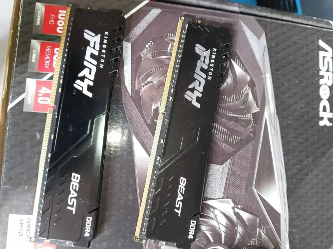 2 Memoria RAM kingston fury 8gb 3200mhz