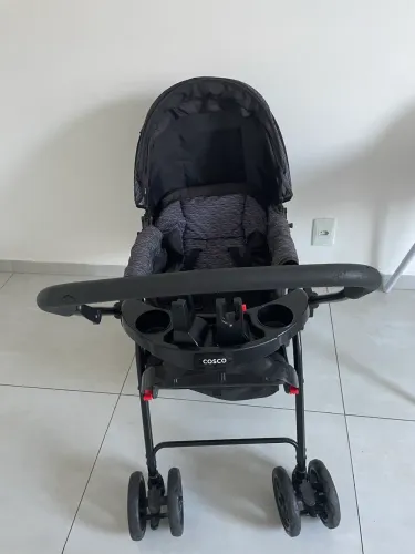 Carrinho de bebê - Cosco