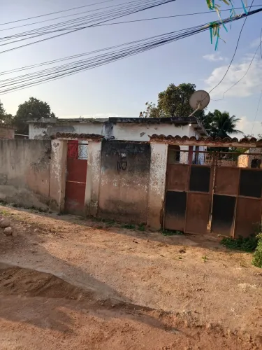 Vendo ou troco casa com terreno 10x30