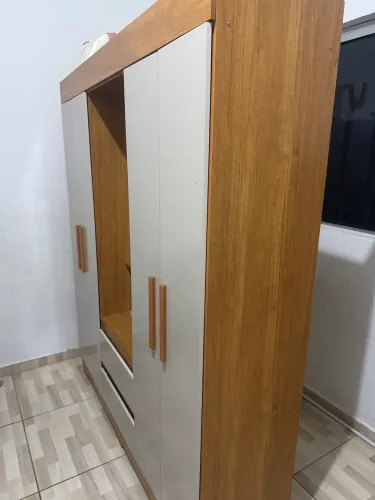 Guarda roupa