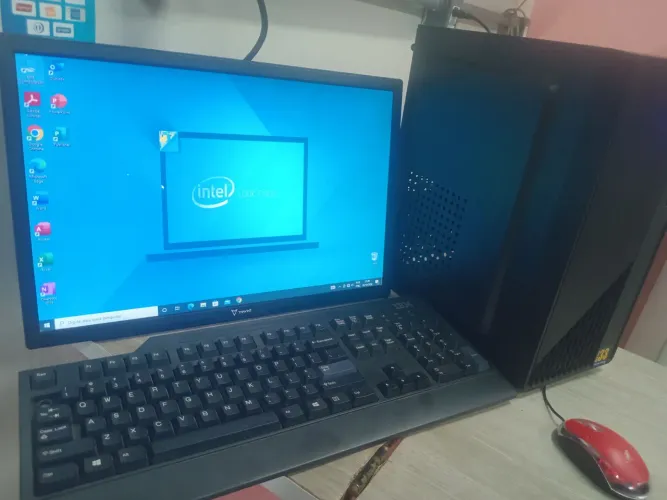 Computador Core i5 > 08 GB RAM