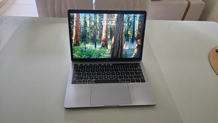 macbook pro 2017 16gb