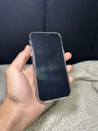iPhone 11 sem detalhes 