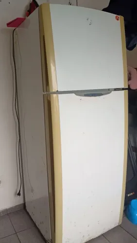 Geladeira com defeito 