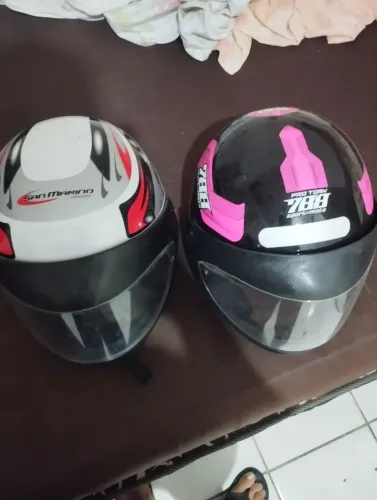 2 CAPACETE ? VALOR 180 ?