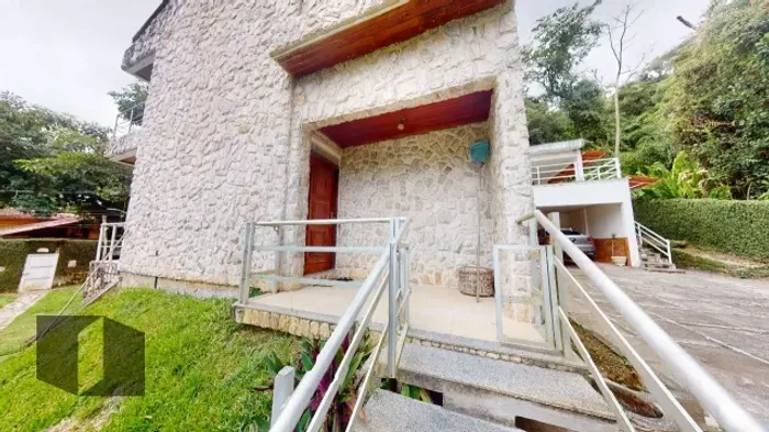 Casa de condomínio em Itanhangá