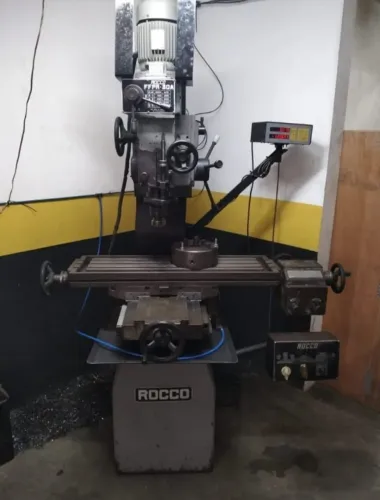 Vendo Furadeira Fresadora Rocco FFPR 30 A (Quase uma fresadora Ferramenteira)