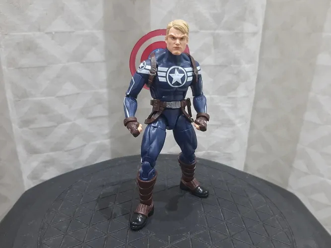 Figura de Ação Marvel Legends COMANDANTE ROGERS (Capitão América) da wave BAF Hulk (Loose)