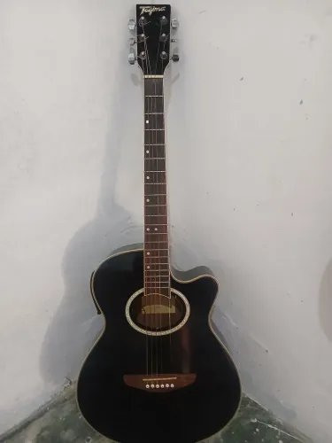 Vendo um excelente violao 