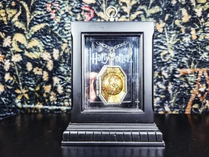 Colar Horcrux Noble Collection harry potter 