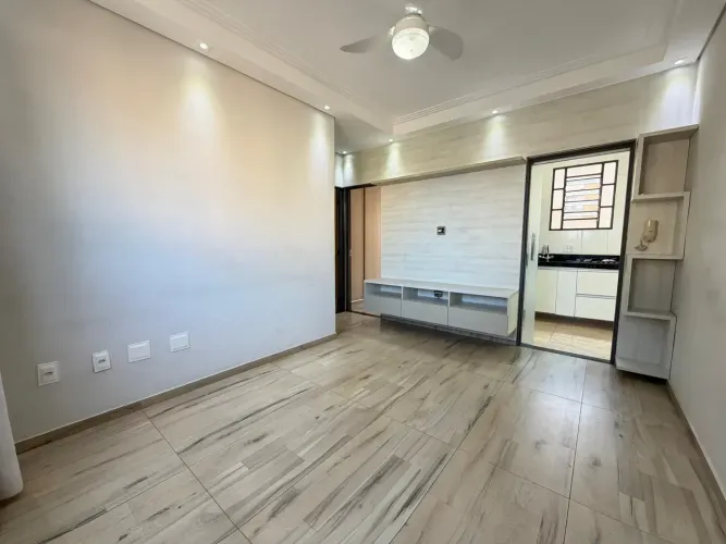 Apartamento com 2 quartos 1 banheiro 1 vaga