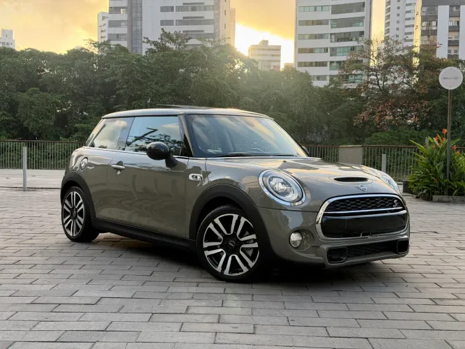 Mini Cooper S 2.0 Turbo 16V 3P Aut. 2019