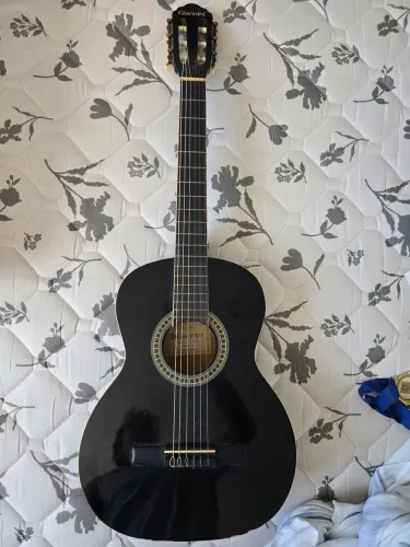 Violão Giannini semi novo