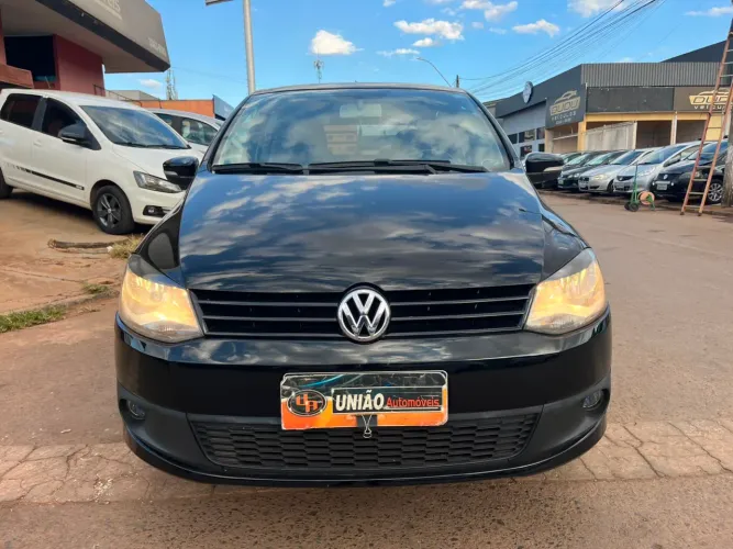 Volkswagen Fox 1.0 MI Total Flex 8V 3P 2013