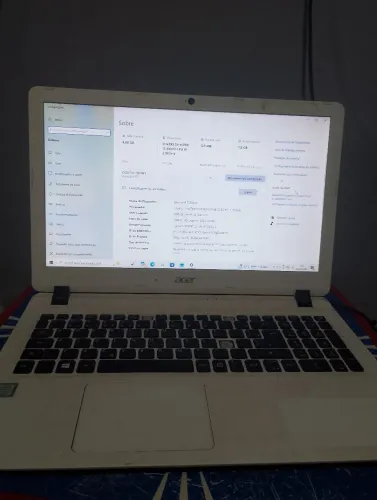 **Notebook Acer Aspire ES1-572 (Core i3, 4GB RAM, SSD 120GB)**