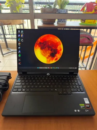 Lenovo Legion 5 / RTX 5060 / Ryzen 7 260