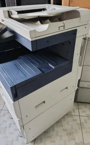 Impressora Xerox VersaLink C7025 Multifuncional laser  Colorida A3 110v