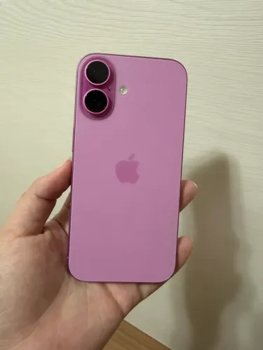 iPhone 16