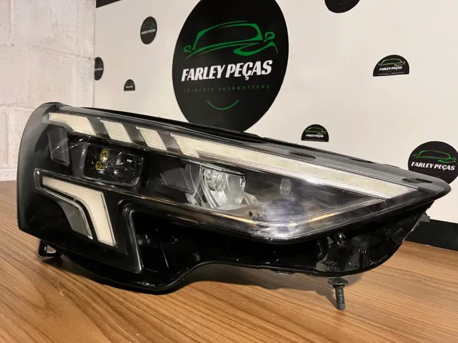 FAROL AUDI A3 2023 L/D