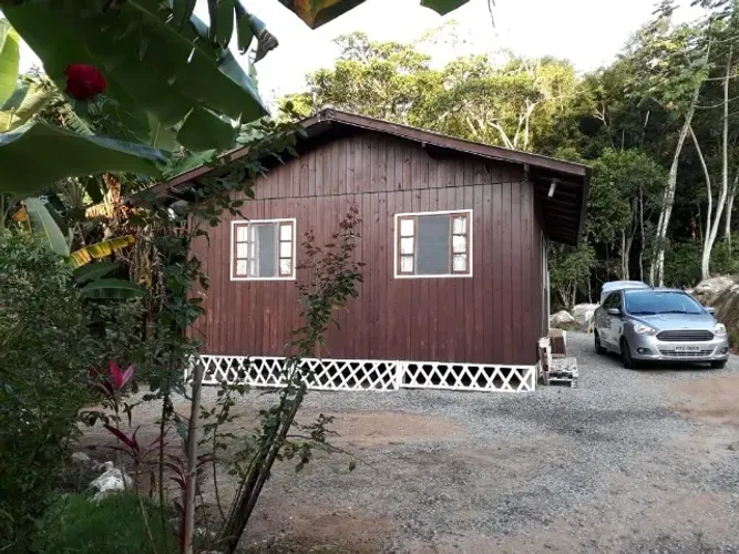 Alugo Casa de sítio, mobiliada, 02 quartos, no Morro Agudo/ Paulo Lopes. Valor: 1200