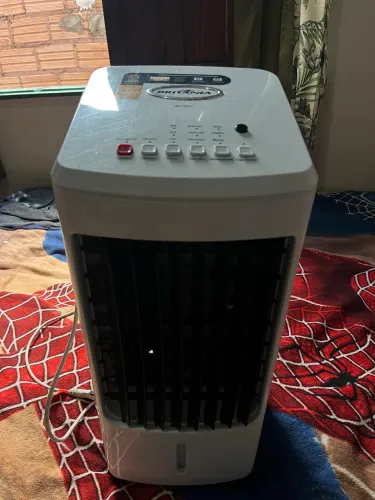 Vendo um refrigerador 