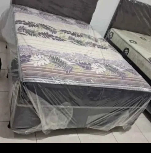 Camas pronta entrega unibox apartir RS560,00 molas ensacadas contato 98 9 *