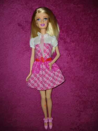 Barbie escola de princesa blair