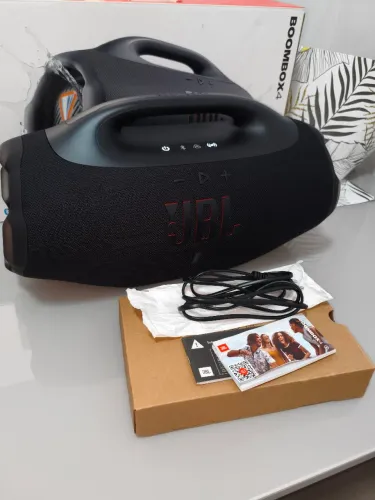 JBL BOMBOX4