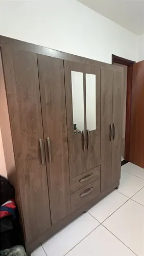 GUARDA ROUPA 6 PORTAS OTIMO ESTADO