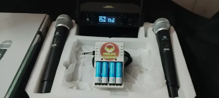 Microfone duplo sem fio
