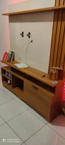 Rak. MDF $ 700 pra busca tá novo poucos dias de uso