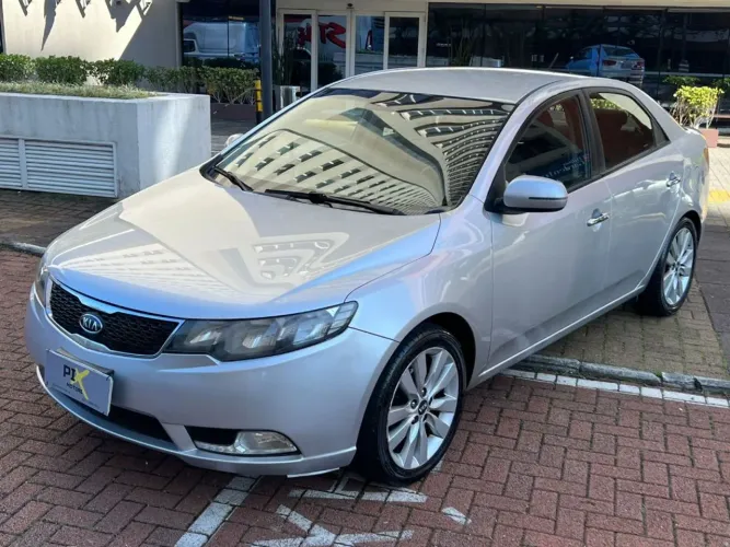 Kia Motors Cerato 1.6 16V Aut. 2013